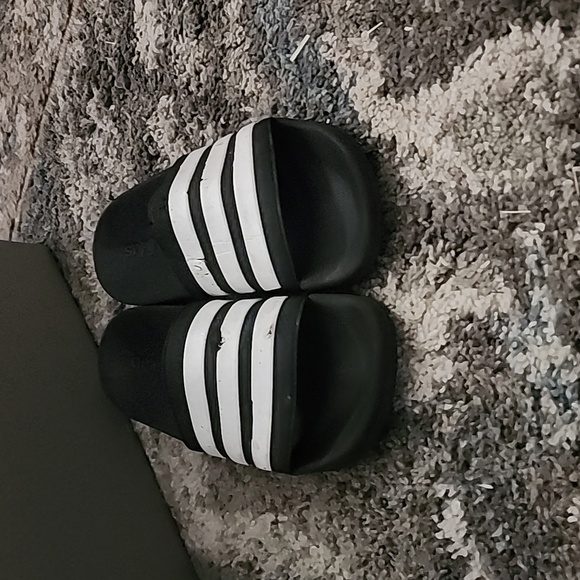 Adidas sandals - Picture 1 of 4